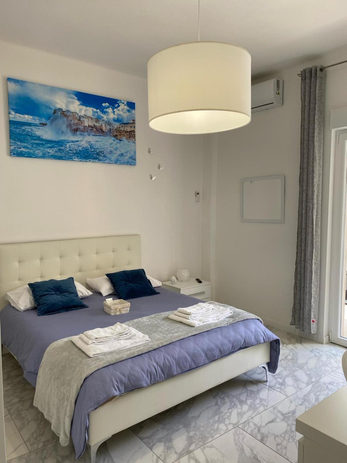 Ennio Rooms Бари Екстериор снимка