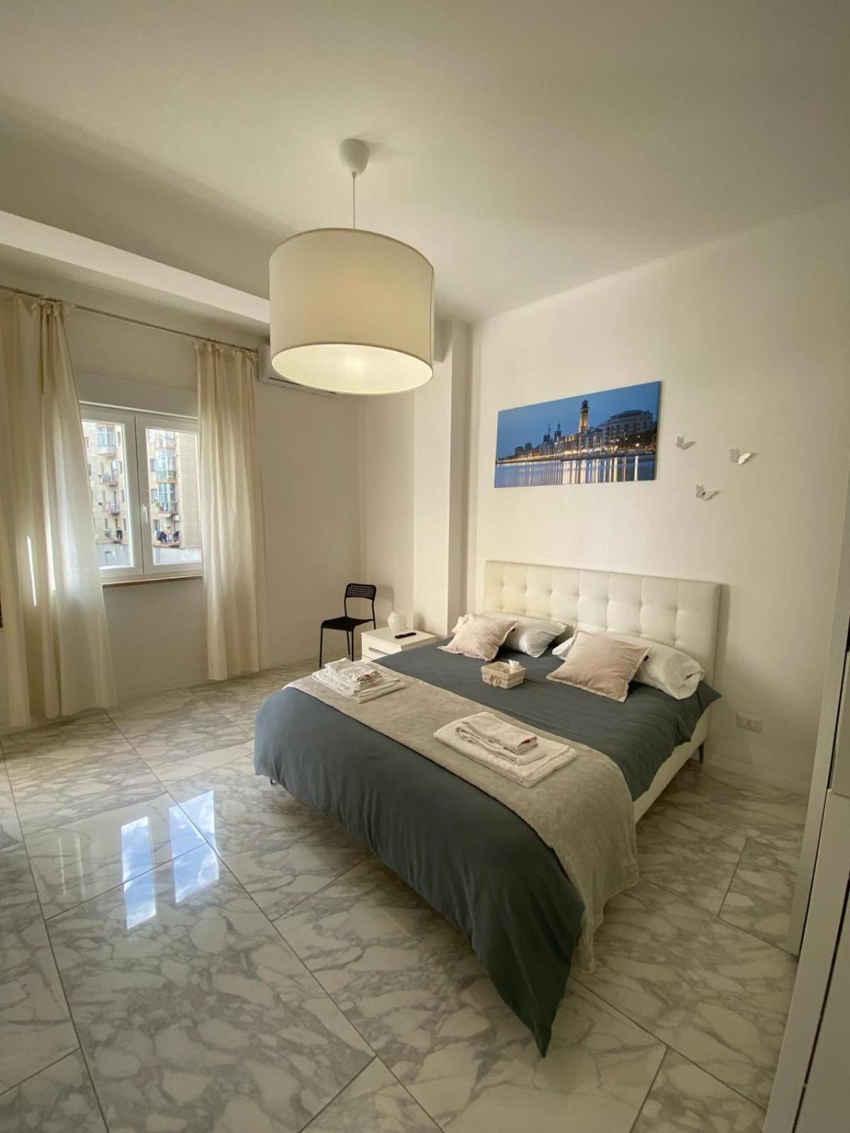 Ennio Rooms Бари Екстериор снимка