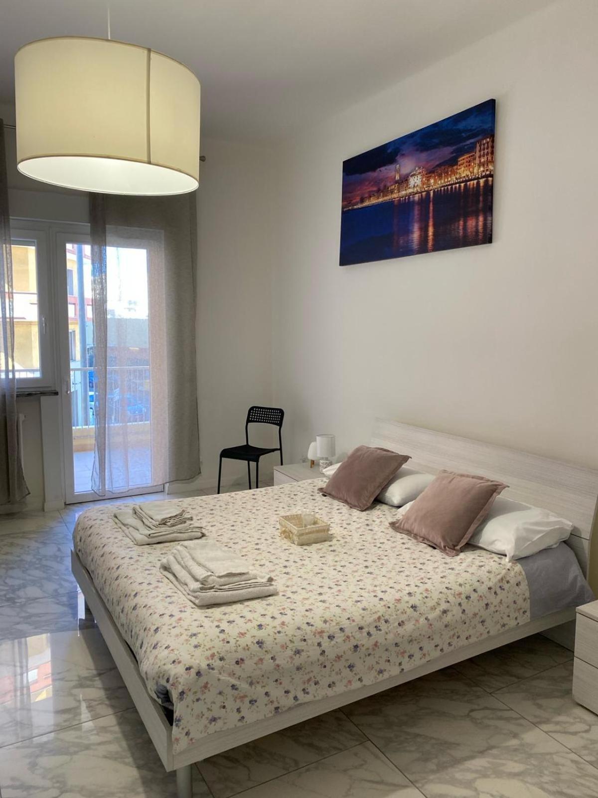 Ennio Rooms Бари Екстериор снимка