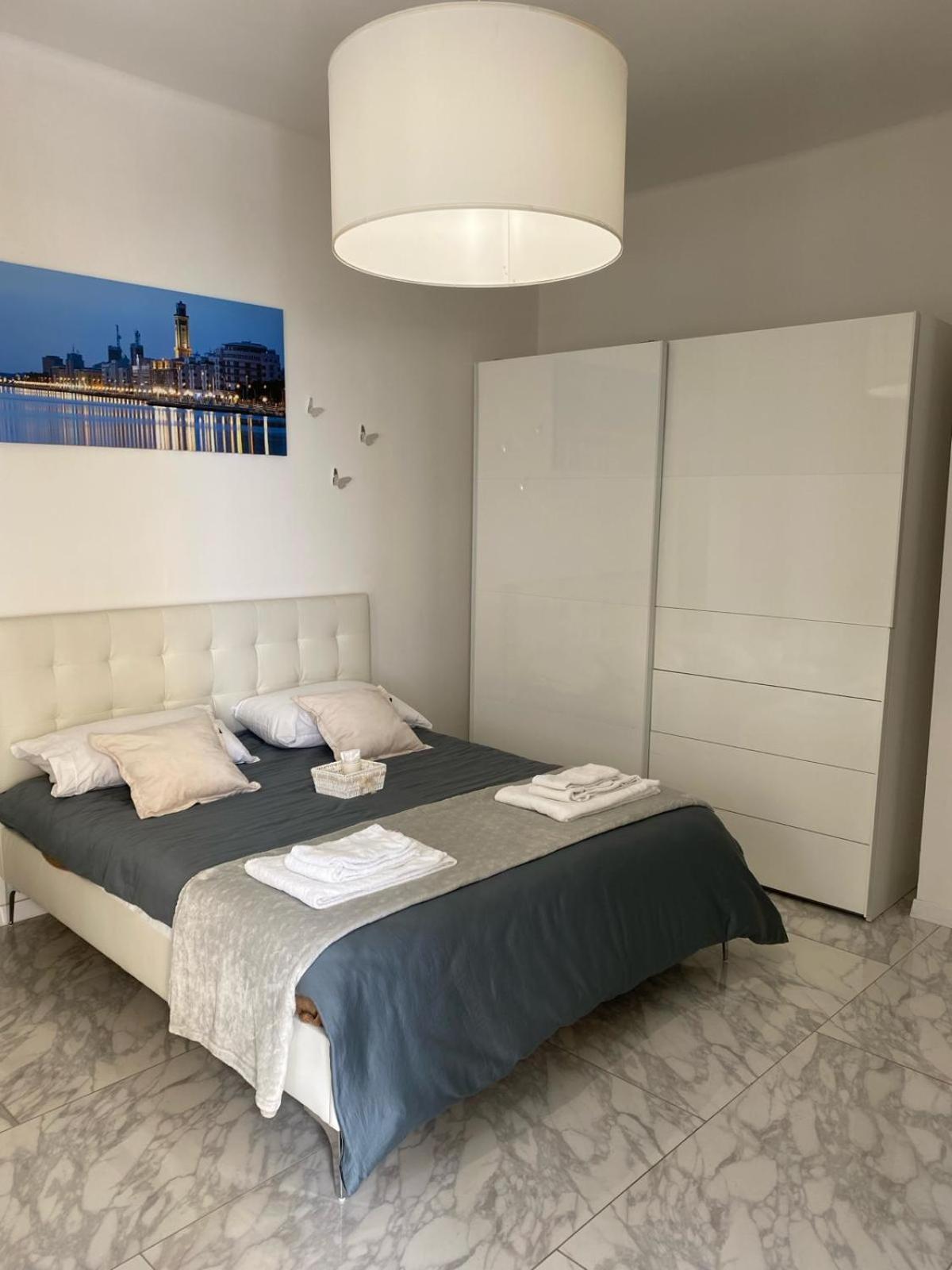 Ennio Rooms Бари Екстериор снимка