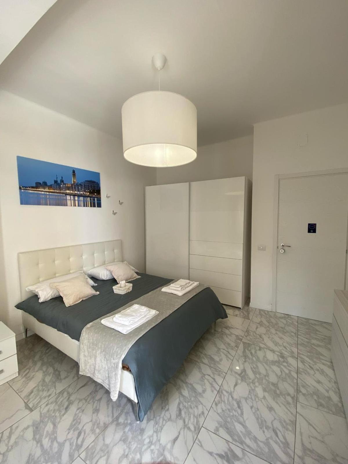 Ennio Rooms Бари Екстериор снимка