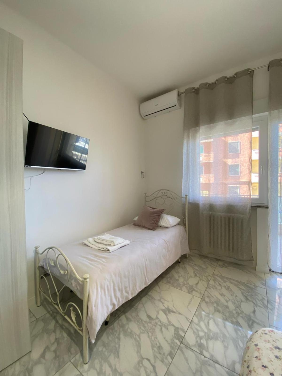 Ennio Rooms Бари Екстериор снимка